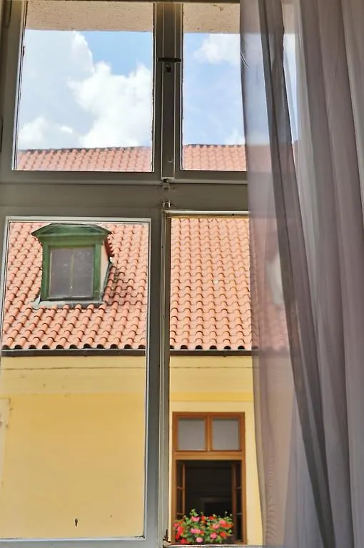 Mi Casa Tu Casa - Kremencova 10 Apartment Prague
